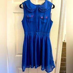 Women’s size medium blue sleeveless dress with pleated skirt bottom